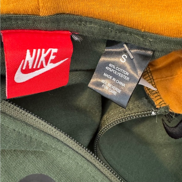 Nike Green and Yellow Zip Up Sweater Athleisure small Streetwear - Picture 3 of 6